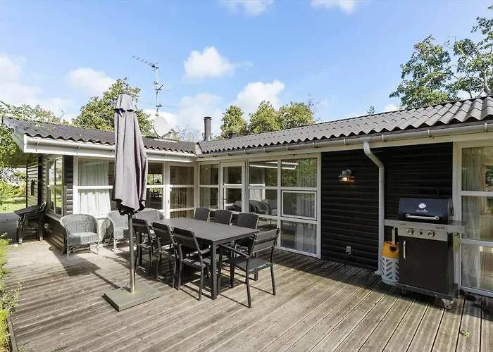 84268-knebel-skodshovedgard-2-b Skødshoved Strand